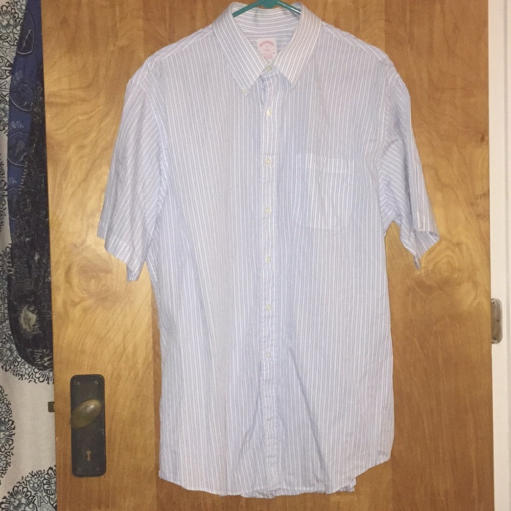 Men’s Brooks Brothers Short-Sleeve Button Down Shirt Size 17 1/2 Regular Fit